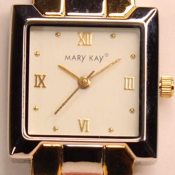 Women's Watch Silver Tone With Pink Strap Quartz Analog Watch NWOT - Picture 13 of 15